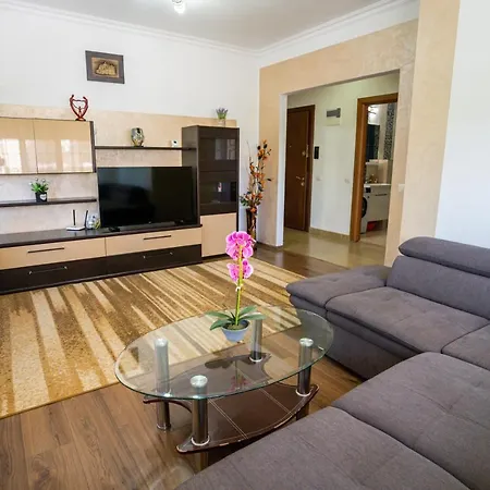 Apartament 3 Et 3 Solid Cazino Mamaia