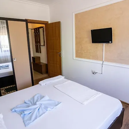 Apartament 3 Et 3 Solid Cazino Mamaia